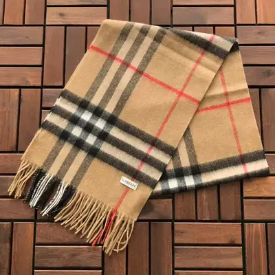 BURBERRY Schal