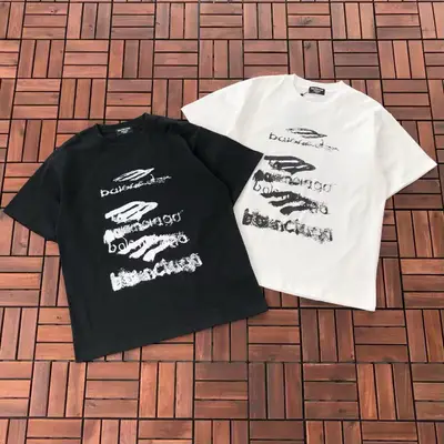 BALENCIAGA T-Shirt