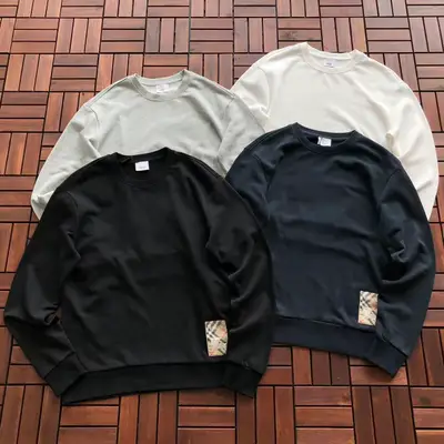 BURBERRY Sweater