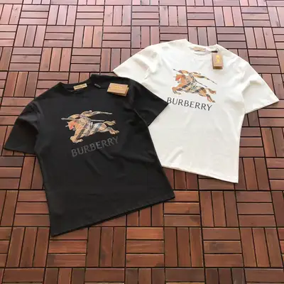 BURBERRY T-Shirt
