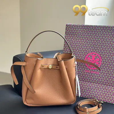COACH | Item ID: 04590