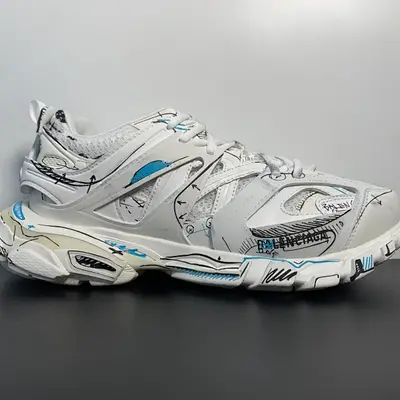 BALENCIAGA