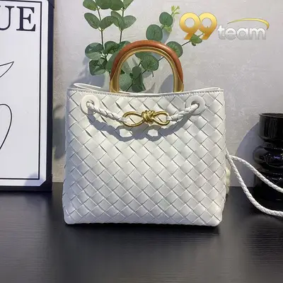 BOTTEGA VENETTA | Item ID: 20623