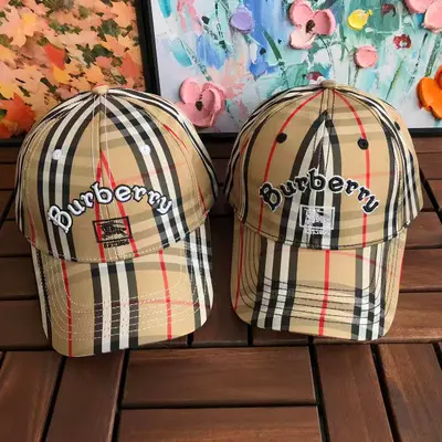 BURBERRY Cap