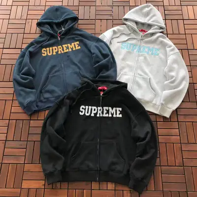 SUPREME Hoodie