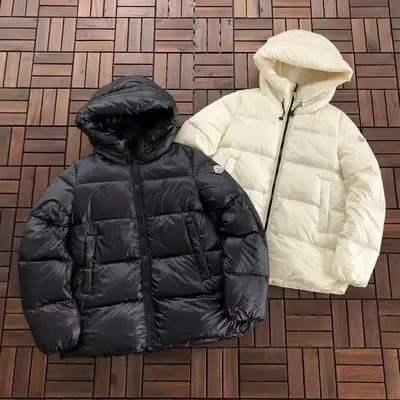 MONCLER Jacke
