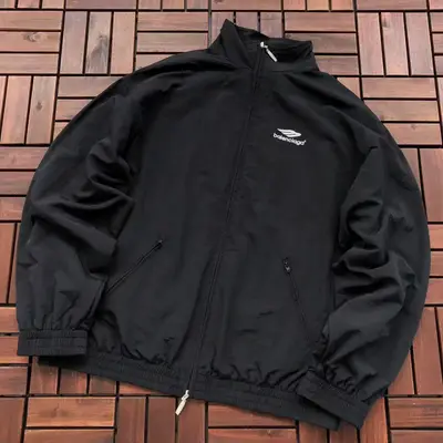 BALENCIAGA Jacke