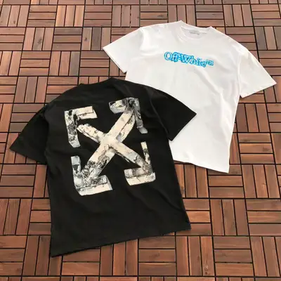 OFF-WHITE T-Shirt
