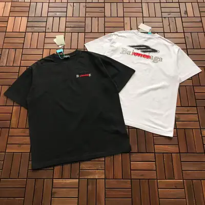 BALENCIAGA T-Shirt