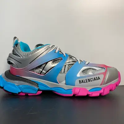 BALENCIAGA