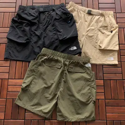 THE NORTH FACE Shorts
