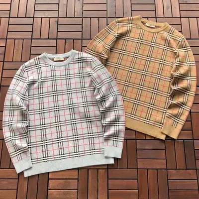 BURBERRY Sweater