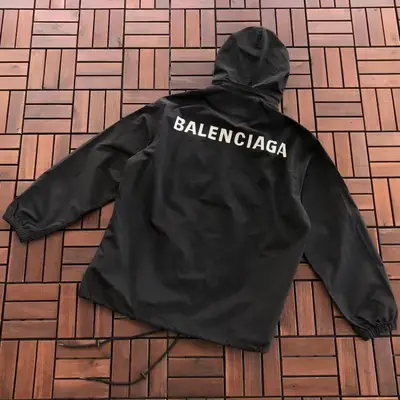 BALENCIAGA Jacke