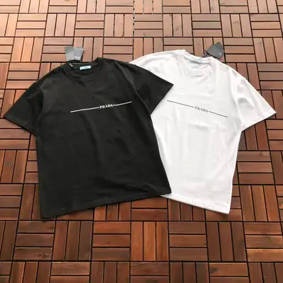 PRADA T-Shirt