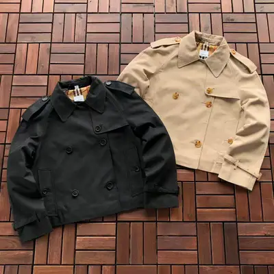 BURBERRY Jacke