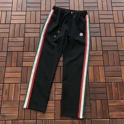 MONCLER Hose