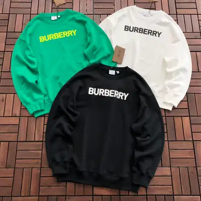 BURBERRY Sweater