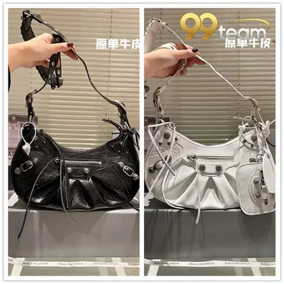 BALENCIAGA | Item ID: 21875