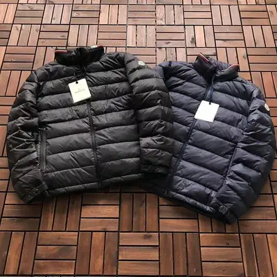 MONCLER Jacke