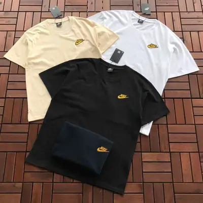 NIKE T-Shirt