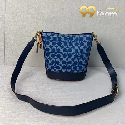 COACH | Item ID: 04941