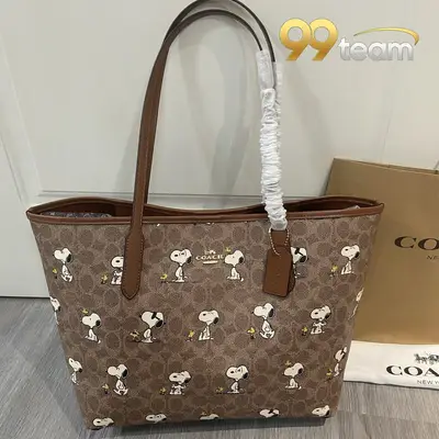 COACH | Item ID: 04787