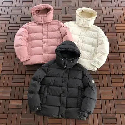 MONCLER Jacke