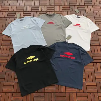 BALENCIAGA T-Shirt