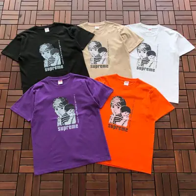 SUPREME T-Shirt