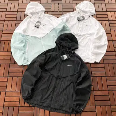 NIKE Jacke