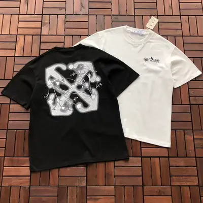 OFF-WHITE T-Shirt