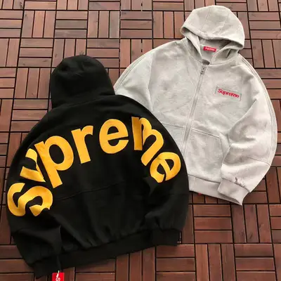 SUPREME Hoodie