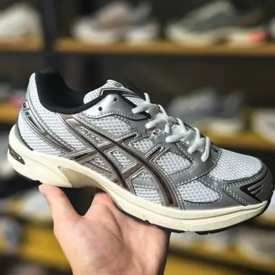 ASICS