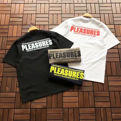 PLEASURES T-Shirt