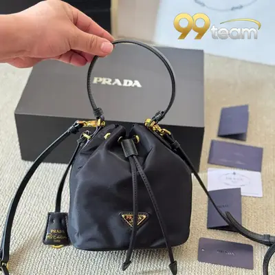 PRADA | Item ID: 09016