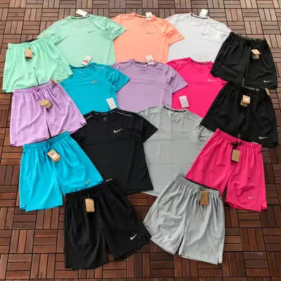 NIKE T-Shirt