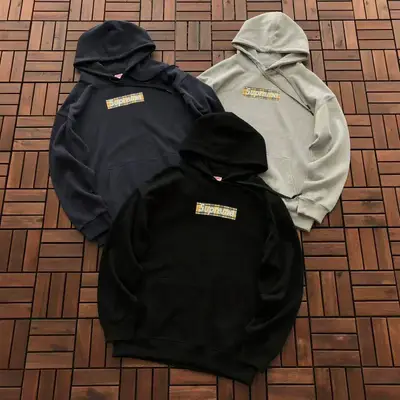 SUPREME Hoodie