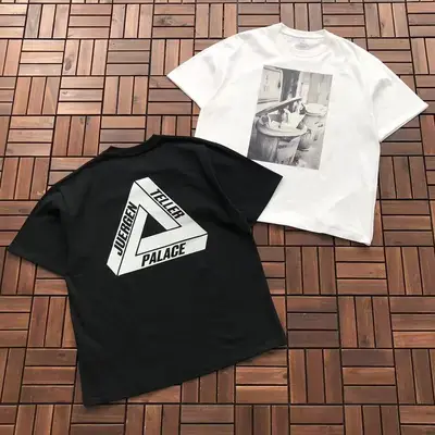 PALACE T-Shirt