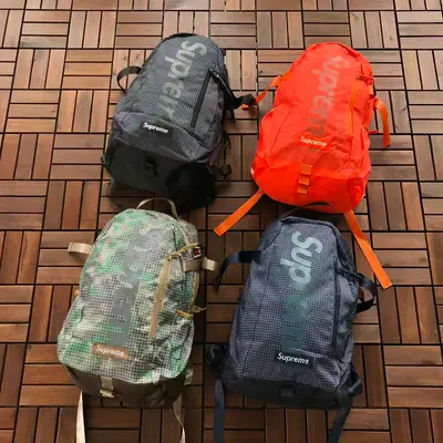 SUPREME Tasche