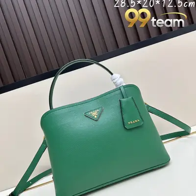 PRADA | Item ID: 09529