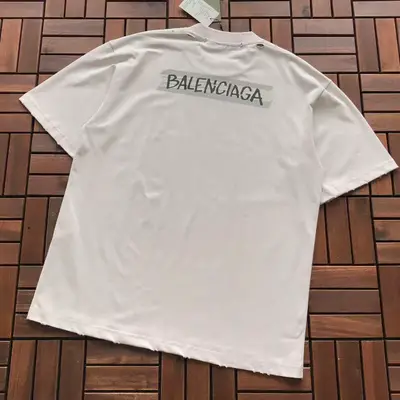 BALENCIAGA T-Shirt