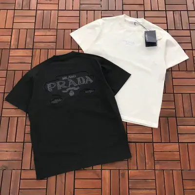 PRADA T-Shirt
