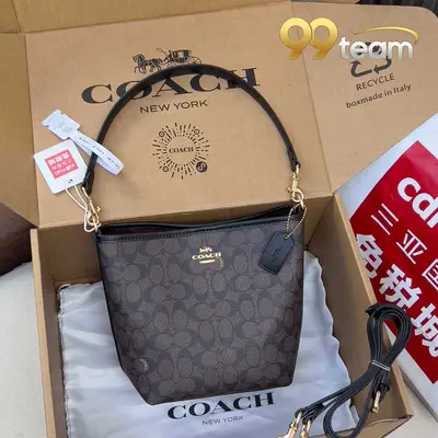 COACH | Item ID: 05242