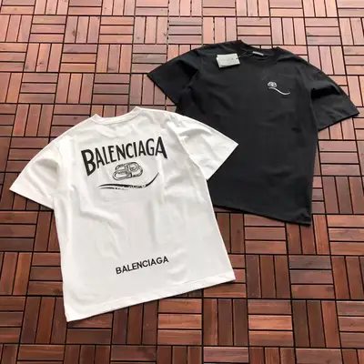 BALENCIAGA T-Shirt