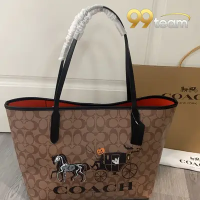 COACH | Item ID: 04746