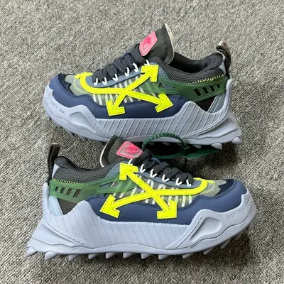 OFF-WHITE