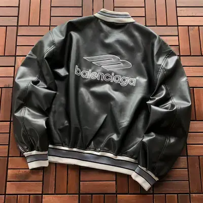 BALENCIAGA Jacke