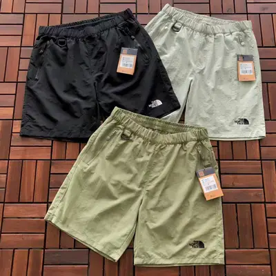 THE NORTH FACE Shorts