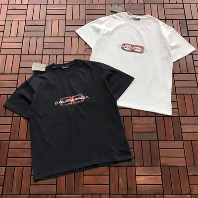BALENCIAGA T-Shirt