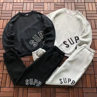 SUPREME Sweater